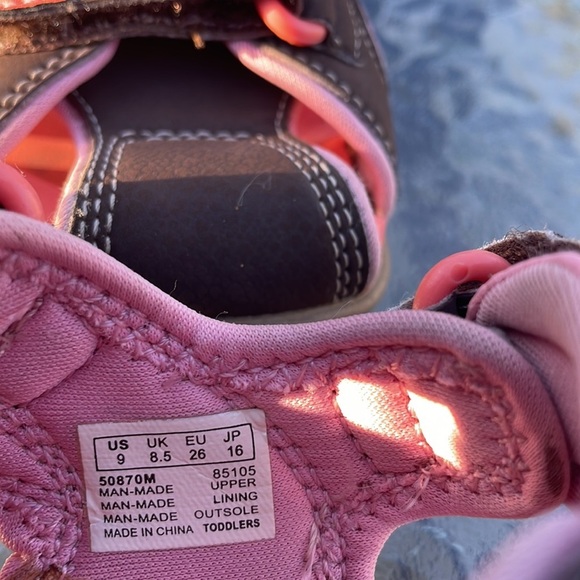 TIMBERLAND Toddler's Mad River Close Toe Sandal Pink & Brown Hiking Sz 9 - Picture 9 of 9